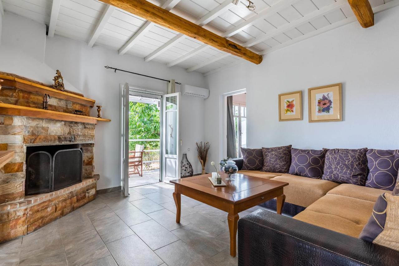 Skopelos Amigdalia Cottage Extérieur photo