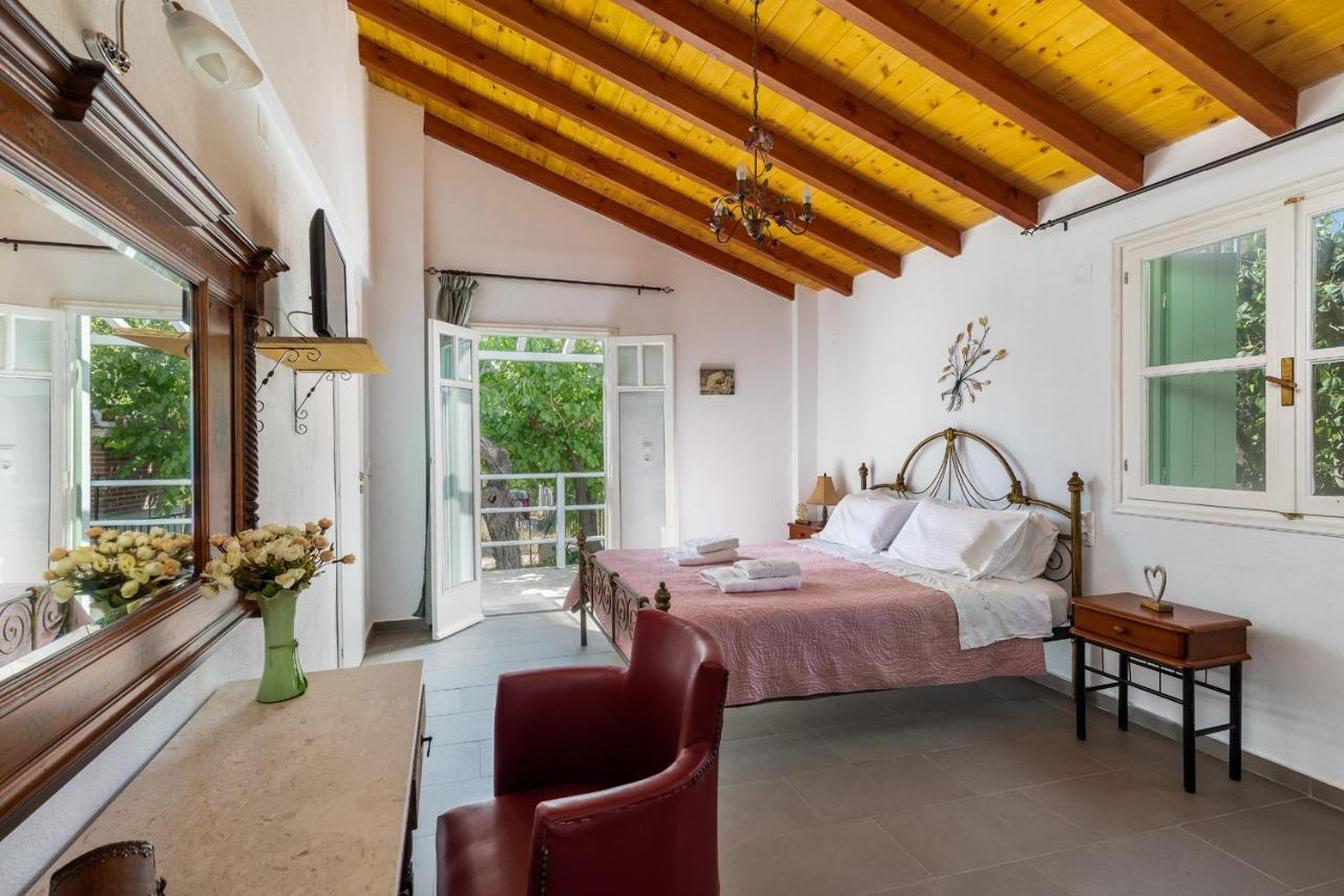 Skopelos Amigdalia Cottage Extérieur photo