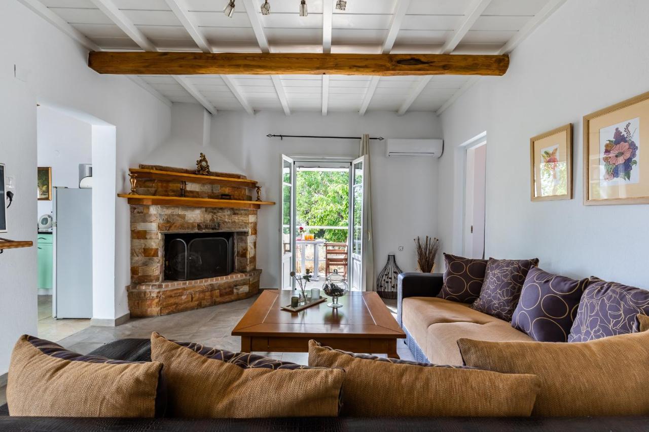Skopelos Amigdalia Cottage Extérieur photo