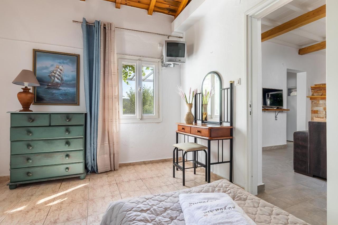 Skopelos Amigdalia Cottage Extérieur photo